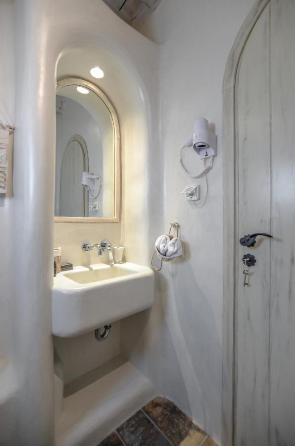 Honey & Cinnamon Luxury Suite Naxos City Exterior foto
