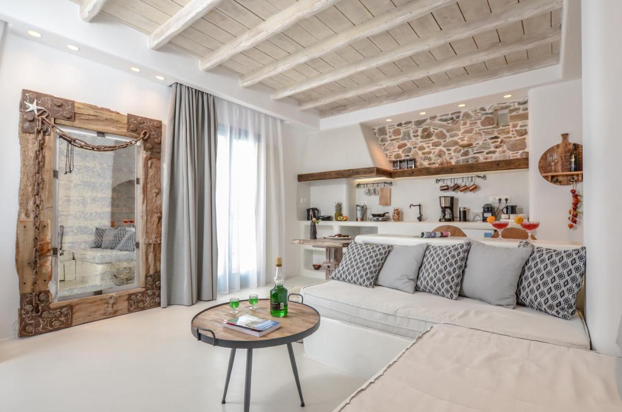 Honey & Cinnamon Luxury Suite Naxos City Exterior foto